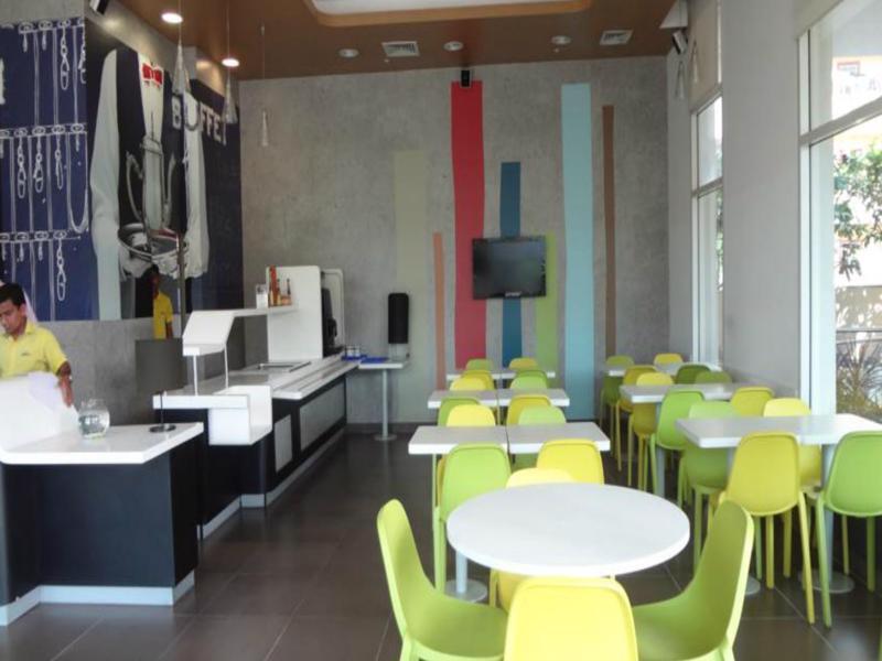 Holiday Inn Express Pune Hinjewadi By Ihg Pimpri-Chinchwad Exterior foto